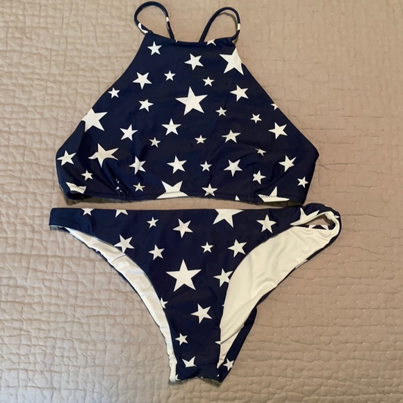 NWOT Show me your Mumu stars bikini, perfect for 4th of July! - Picture 2 of 5